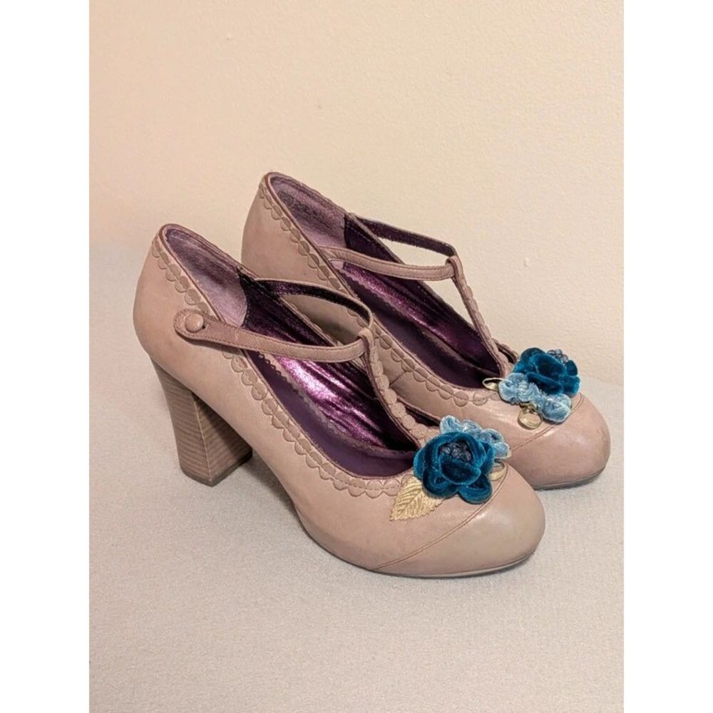 Whimsigoth London Calling Leather T Strap Heels 9 Velvet Rosette Art To Wear